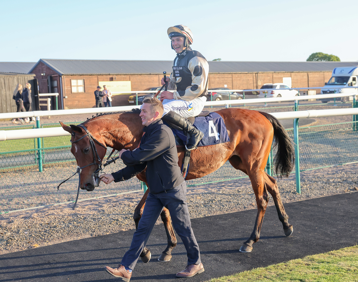 HORSE RACING