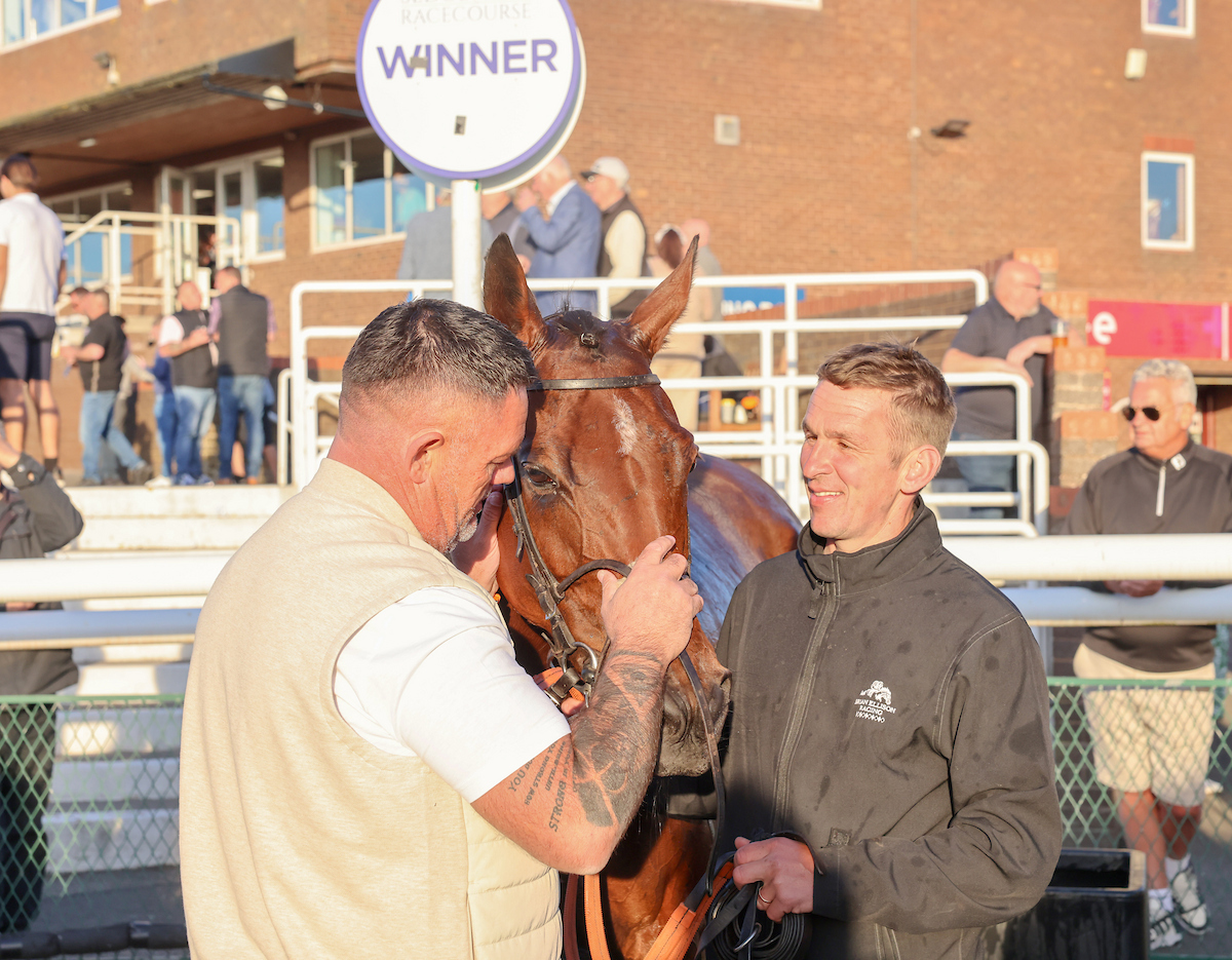 Backbyjet to the winner after finishing 2nd at Hexham