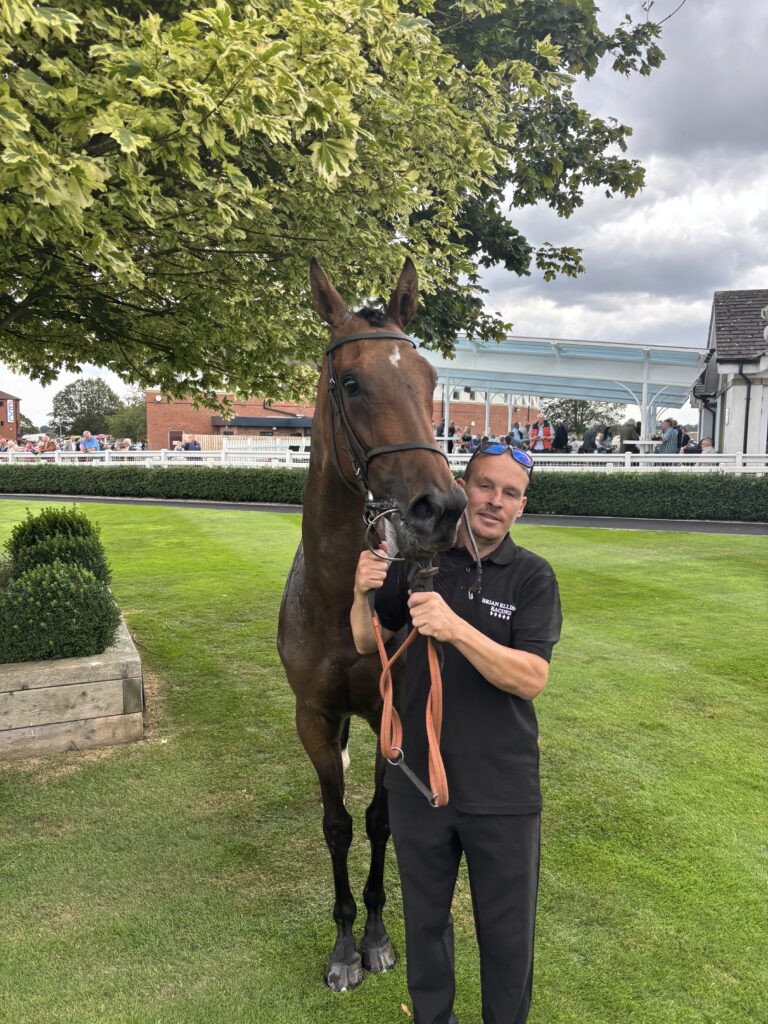 Queen Roslyn Breaks her Maiden!