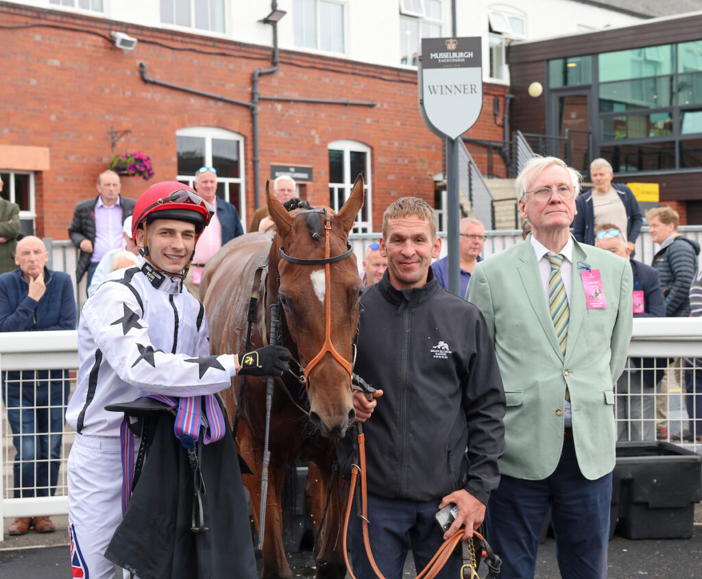 Homestrait comes home!